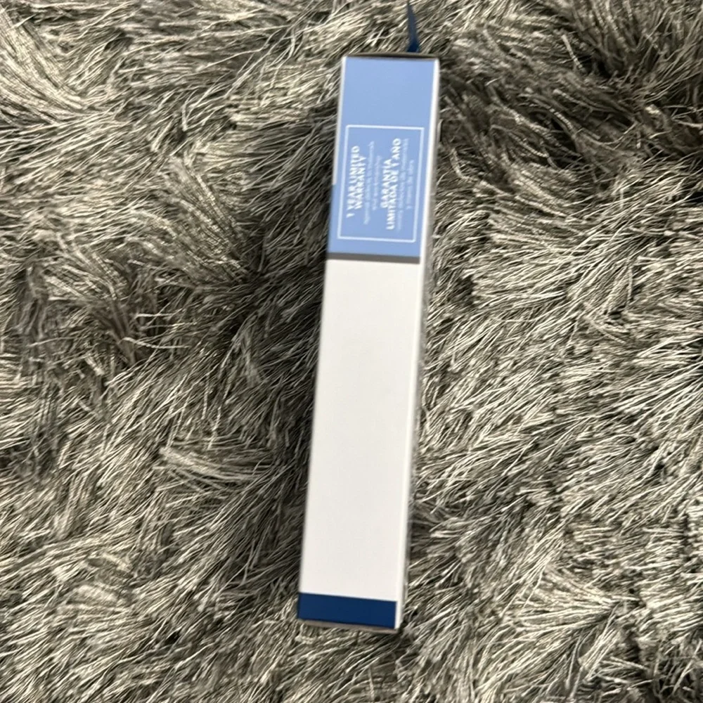 Insignia USB-C to USB-C Braided Charging Cable